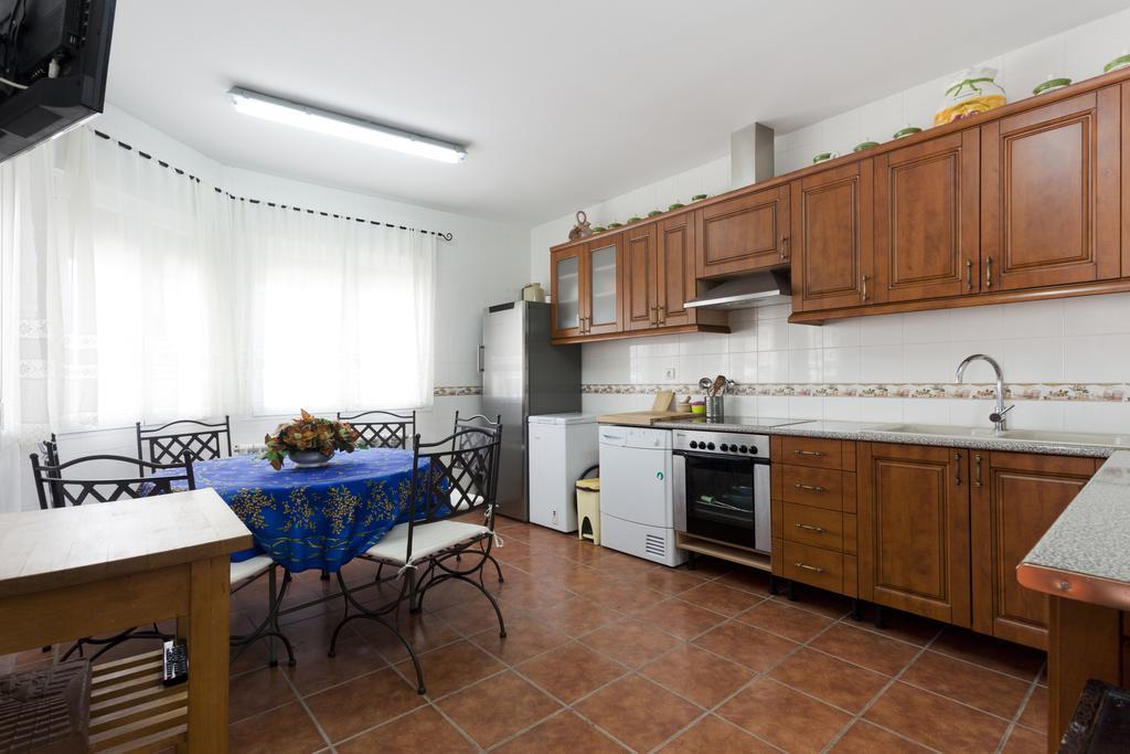 Tiara Vacaciones Βίλα Nava de la Asuncion Εξωτερικό φωτογραφία