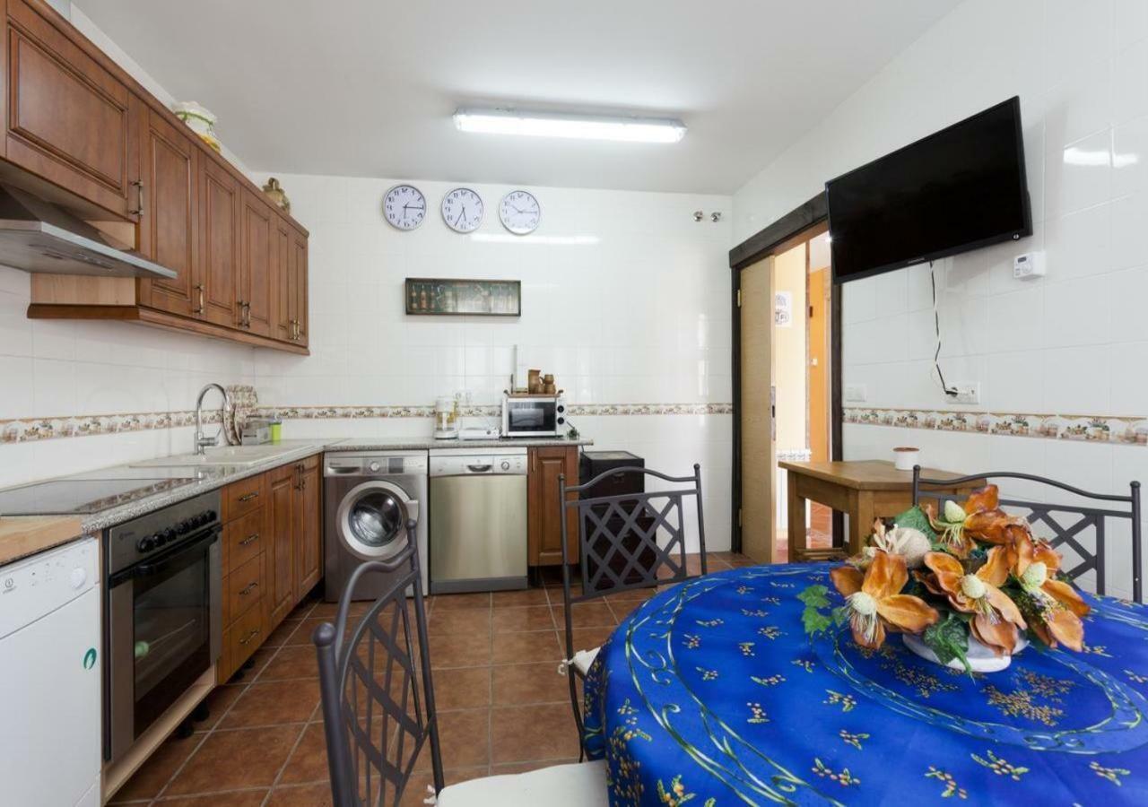 Tiara Vacaciones Βίλα Nava de la Asuncion Εξωτερικό φωτογραφία